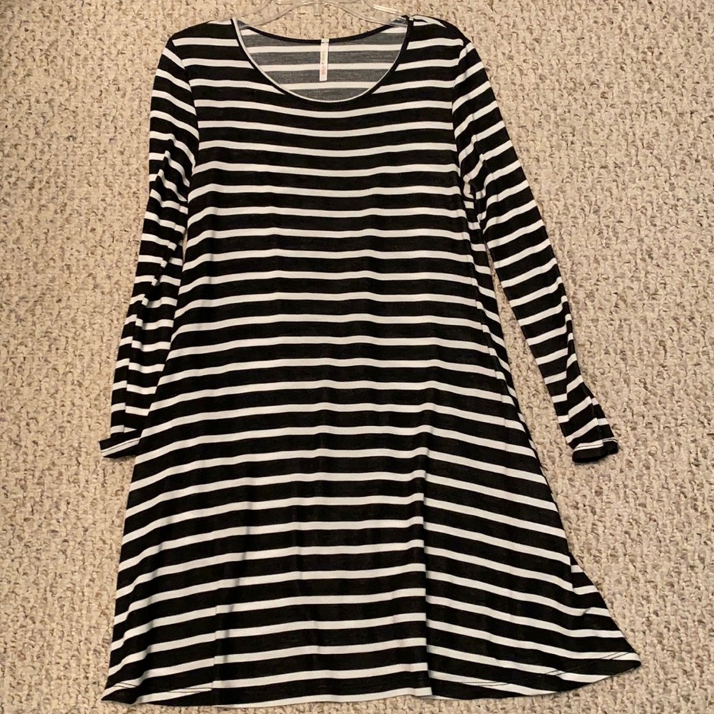 Black and white boutique dress